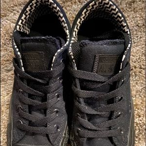 Converse size 6